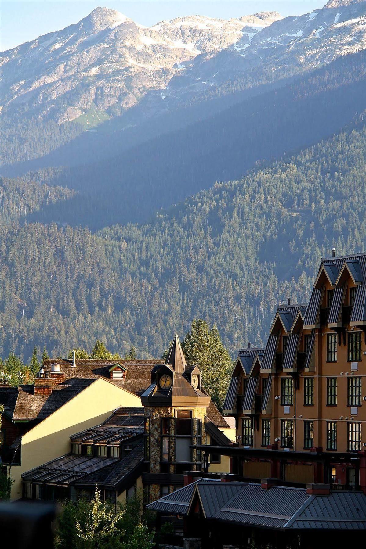 Clock Tower Resort Whistler Kültér fotó